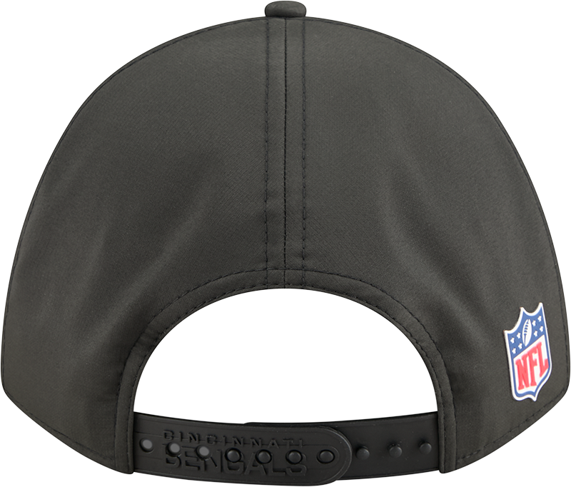 Men's Cincinnati Bengals New Era Black 2025 NFL Sideline Heat 9FORTY M-Crown Adjustable Hat