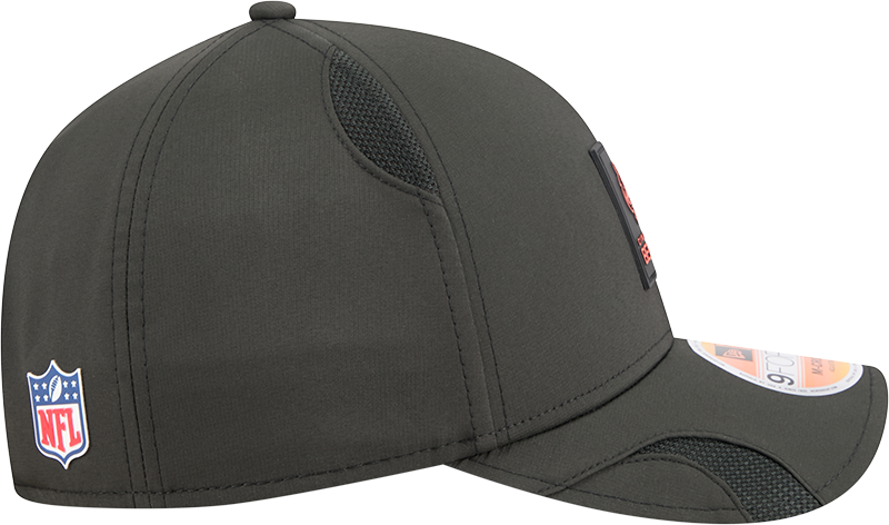 Men's Cincinnati Bengals New Era Black 2025 NFL Sideline Heat 9FORTY M-Crown Adjustable Hat