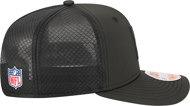 Men's Cincinnati Bengals New Era Black 2025 Sideline 9SEVENTY Trucker Adjustable Hat