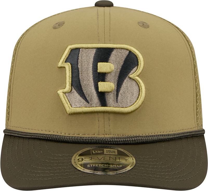 Men's Cincinnati Bengals New Era Green 2025 Salute To Service Sideline 9SEVENTY Trucker Adjustable Hat