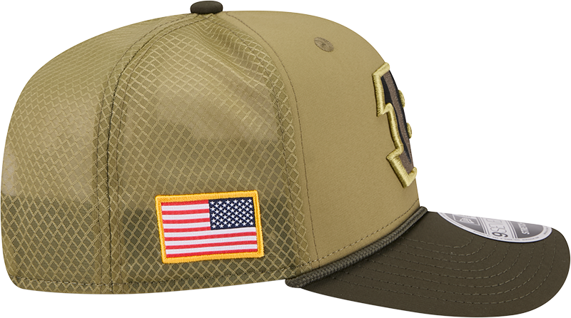 Men's Cincinnati Bengals New Era Green 2025 Salute To Service Sideline 9SEVENTY Trucker Adjustable Hat