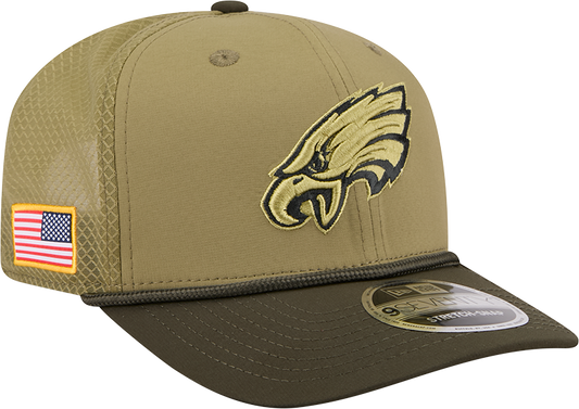 Men's Philadelphia Eagles New Era Green 2025 Salute To Service Sideline 9SEVENTY Trucker Adjustable Hat