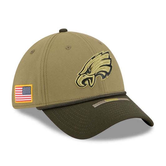 Men's Philadelphia Eagles New Era Green 2025 Salute to Service 39THIRTY Flex Hat